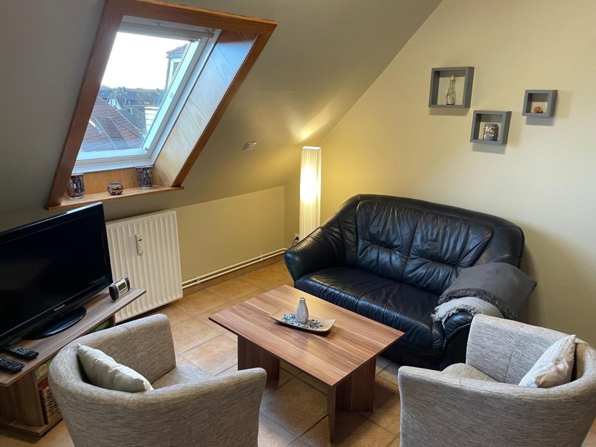 Modernisierte Ferienwohnung Friedrichskoog - Spitze, Gegenueber Mutter-Kind-Klinik Buitenkant foto